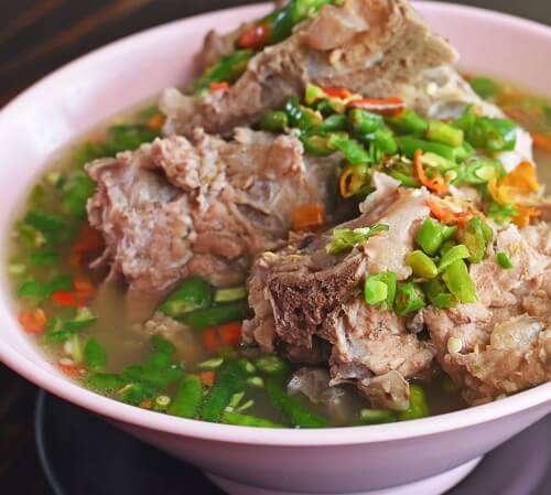 Leng sab – Sour and Spicy Pork Neck Bone Soup. TOP 10 of the spiciest Thai food.