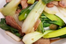 Stir-Fried Bok Choy With Pork Belly