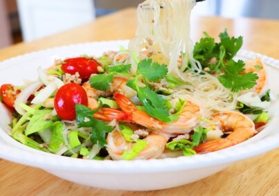 Yum Woon Sen salad